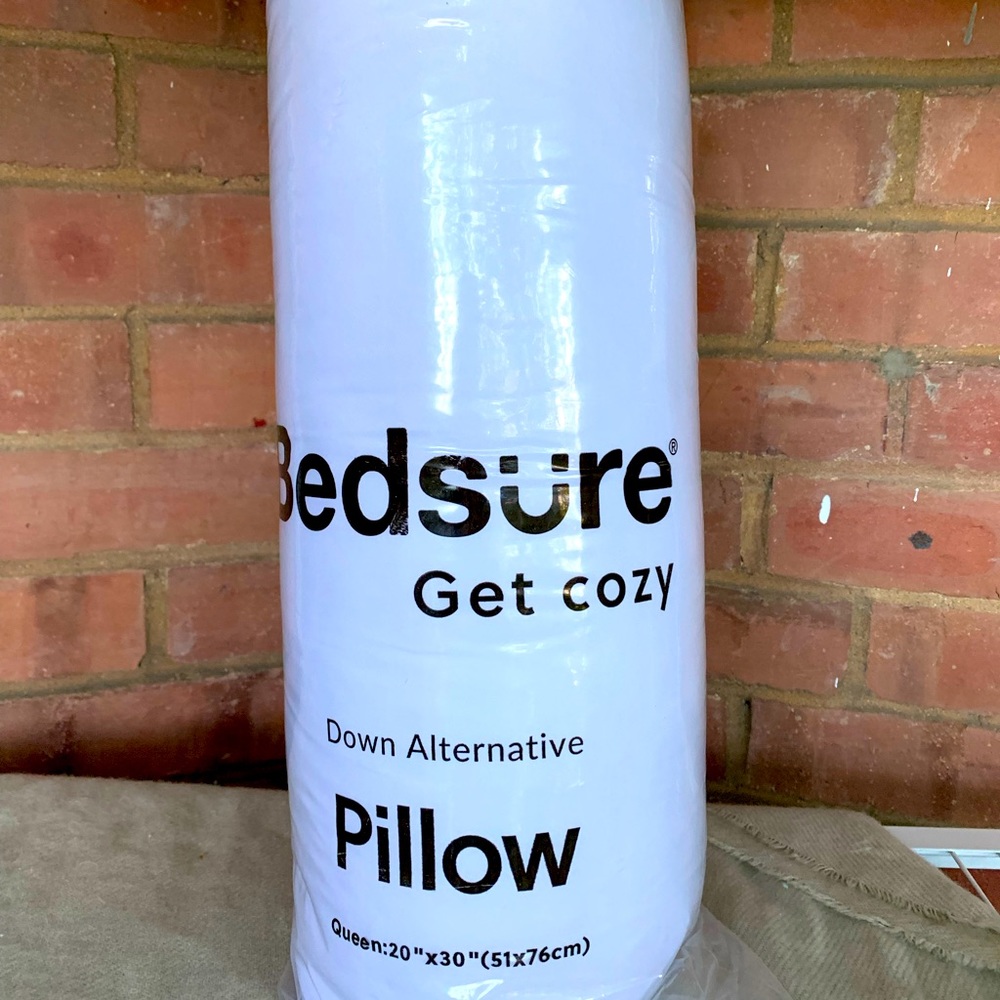 🆕 Down-Alternative Pillow